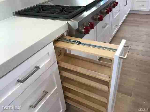 73 Fortune Dr - Photo 3 of 13