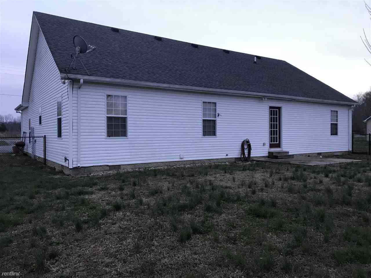 2430 Claypool-Boyce Rd - Photo 2 of 10