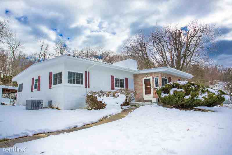 40 S Church St - Photo 3 of 11