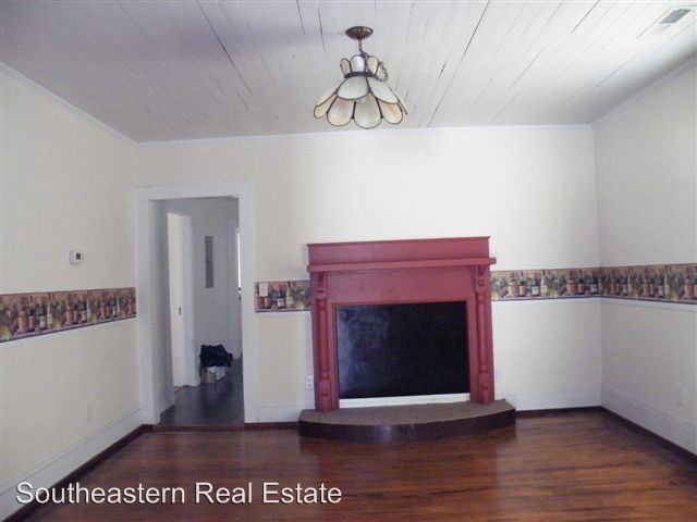 205 S Dudley St - Photo 3 of 9