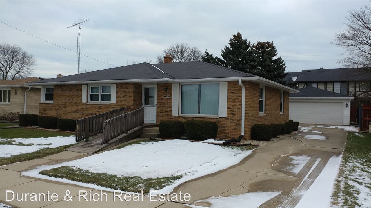1445 18th Ave - Photo 2 of 16