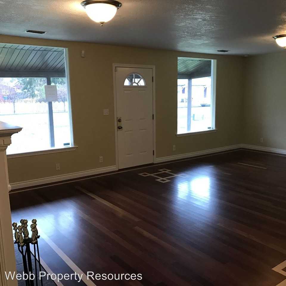 115 SE 12th Ave - Photo 3 of 17