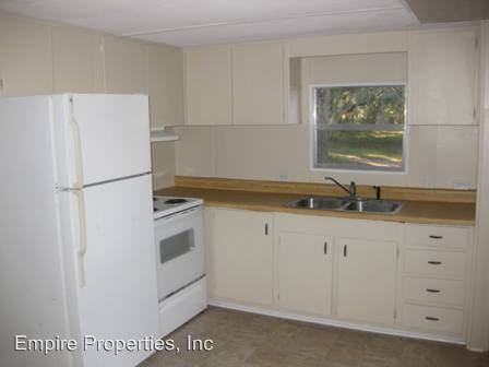 1949 Sellars Pond Dr - Photo 2 of 7