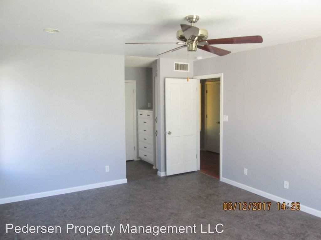 1438 E Chilton Dr - Photo 2 of 22