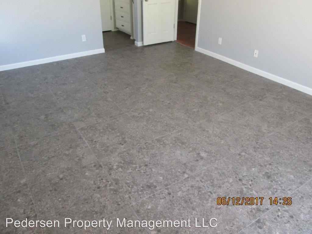 1438 E Chilton Dr - Photo 3 of 22