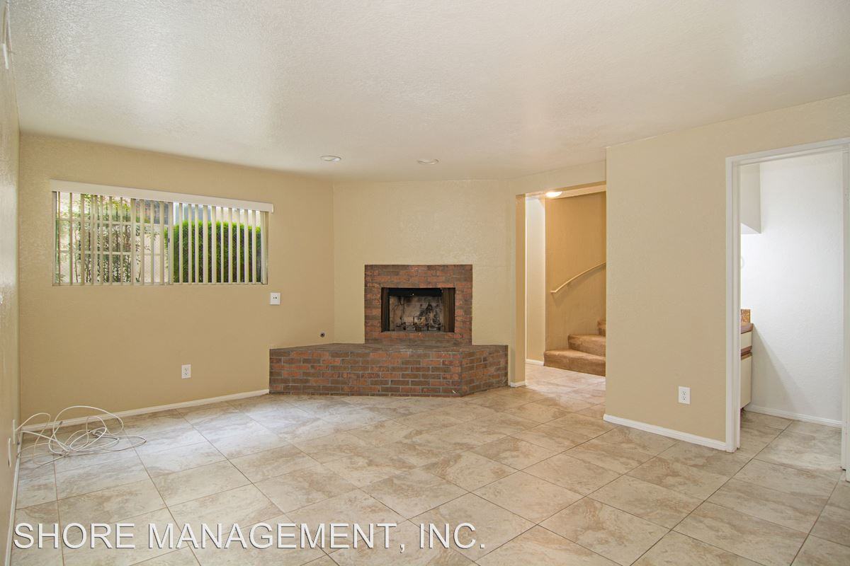 1119 Reed Ave #3 - Photo 3 of 13