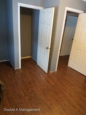 431 Webster St - Photo 3 of 7