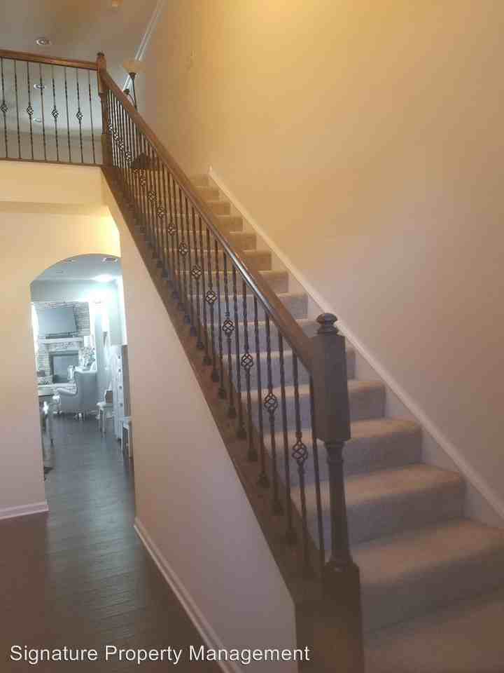 5825 Riverside Trail - Photo 3 of 21