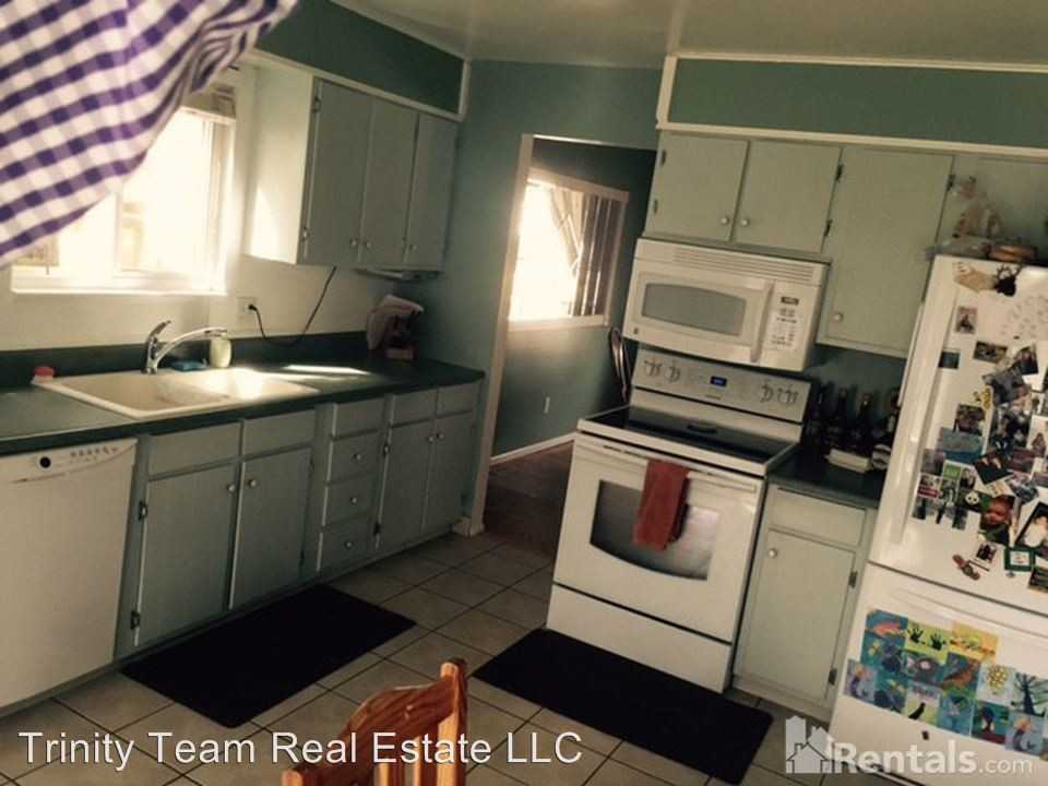 8256 Quay Ct - Photo 2 of 9