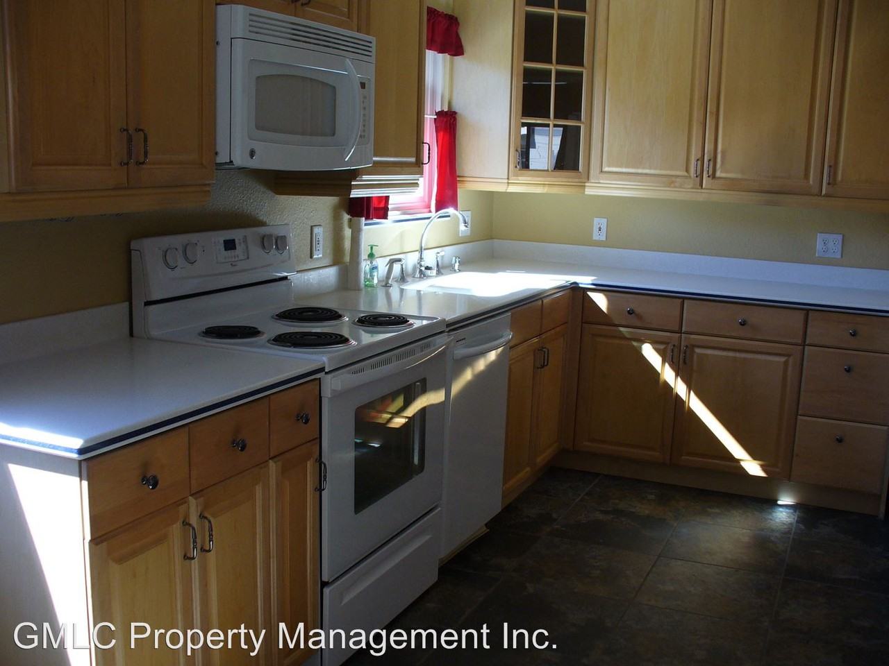 609 NE 86th St - Photo 2 of 6