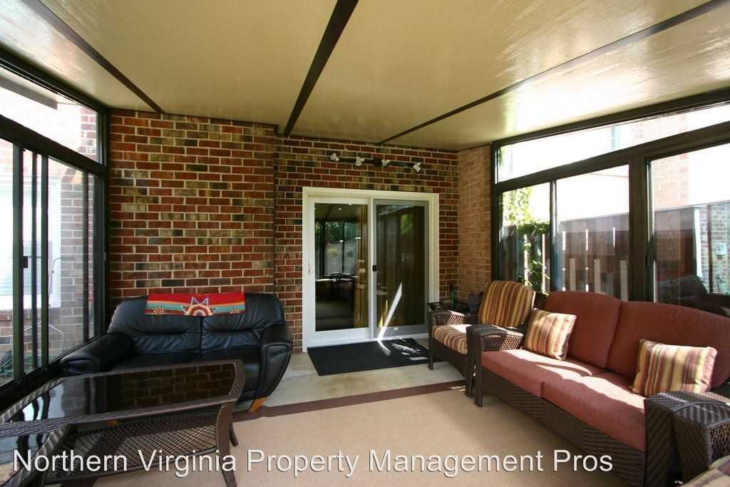 1032 N Pelham St - Photo 3 of 12