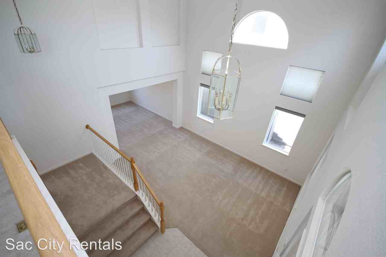 9766 Harrier Way - Photo 2 of 22