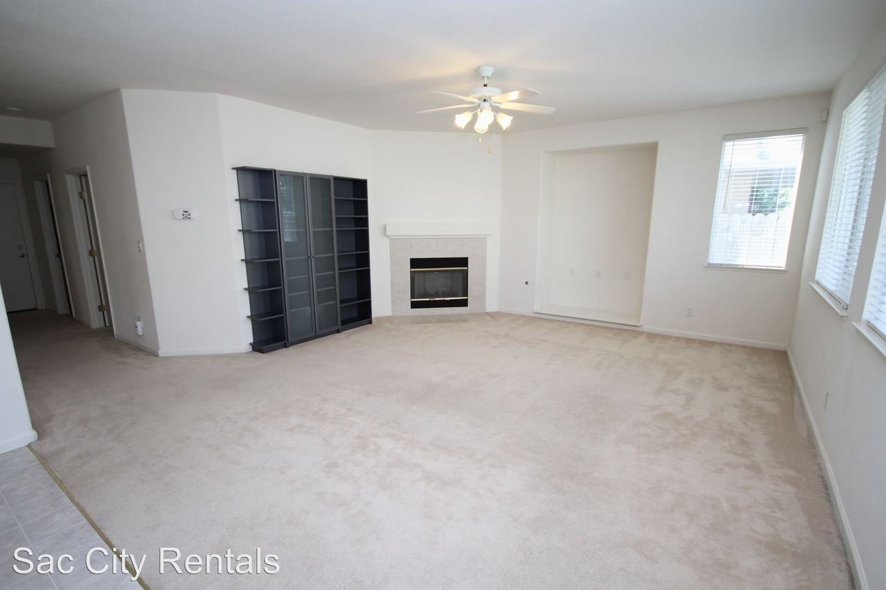 9766 Harrier Way - Photo 3 of 22