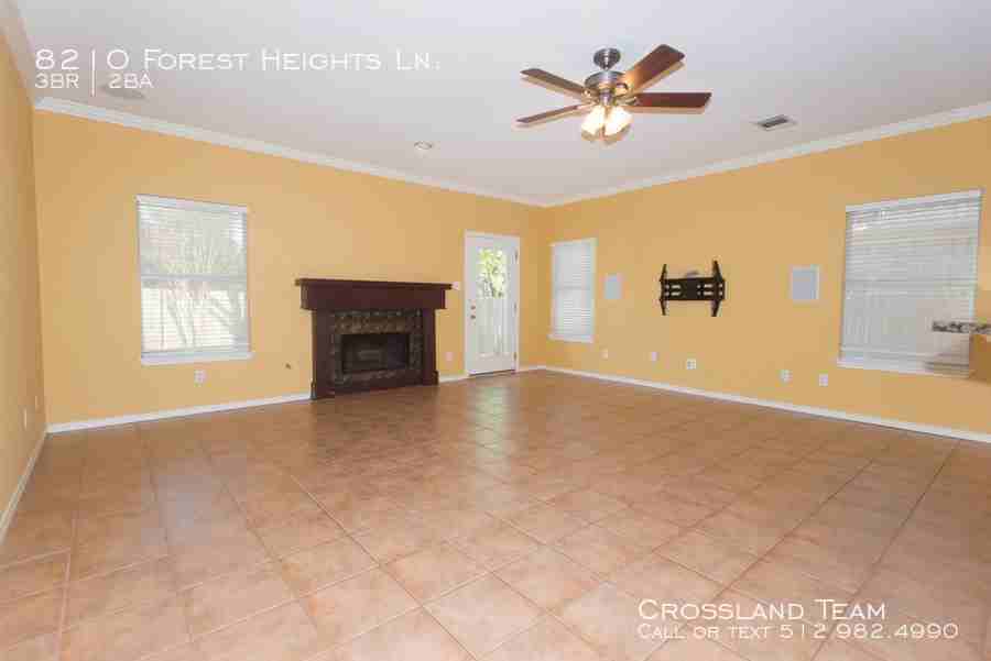 8210 Forest Heights Ln - Photo 3 of 25