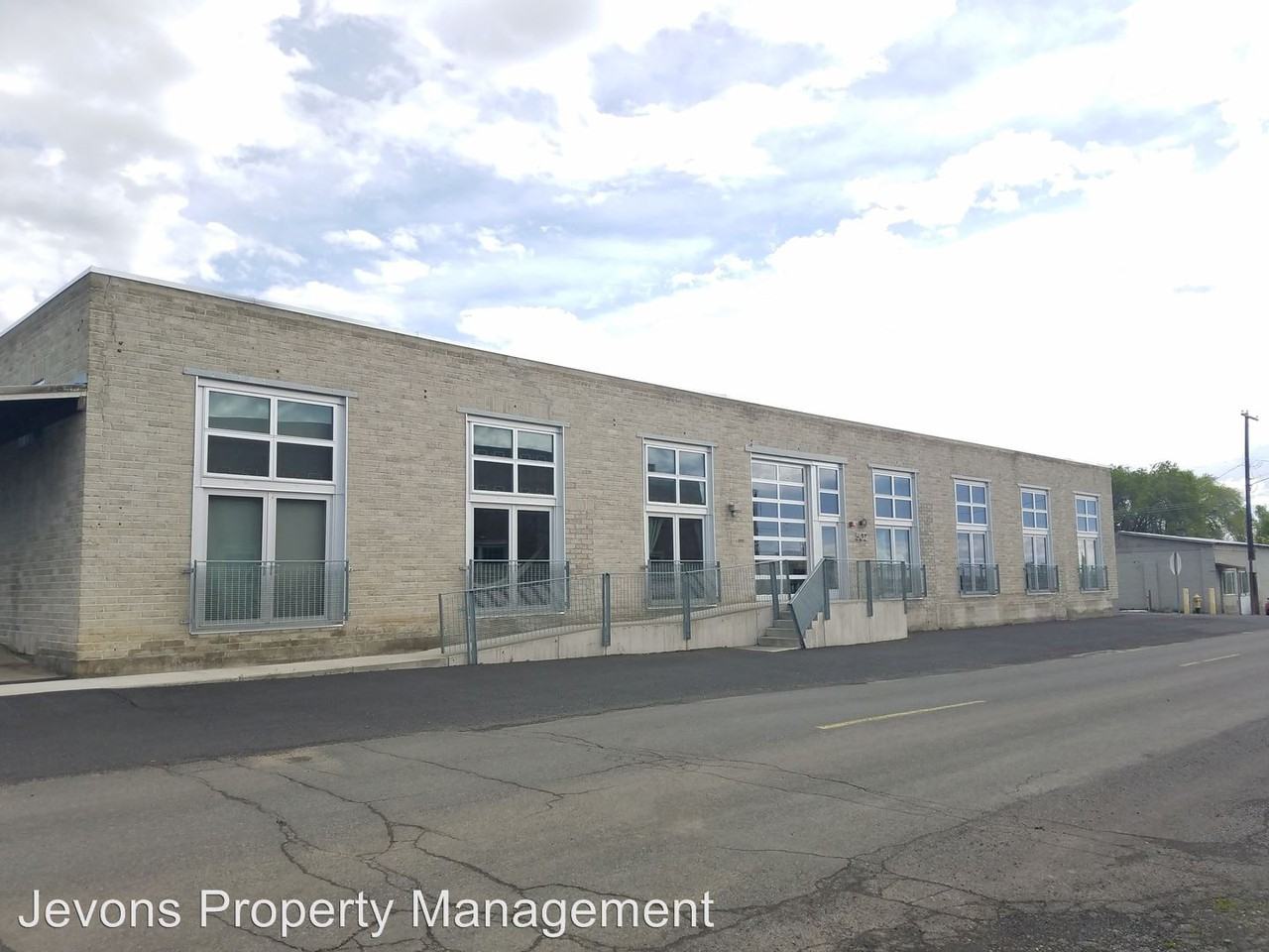 502 Wisconsin Ave #12 - Photo 3 of 25