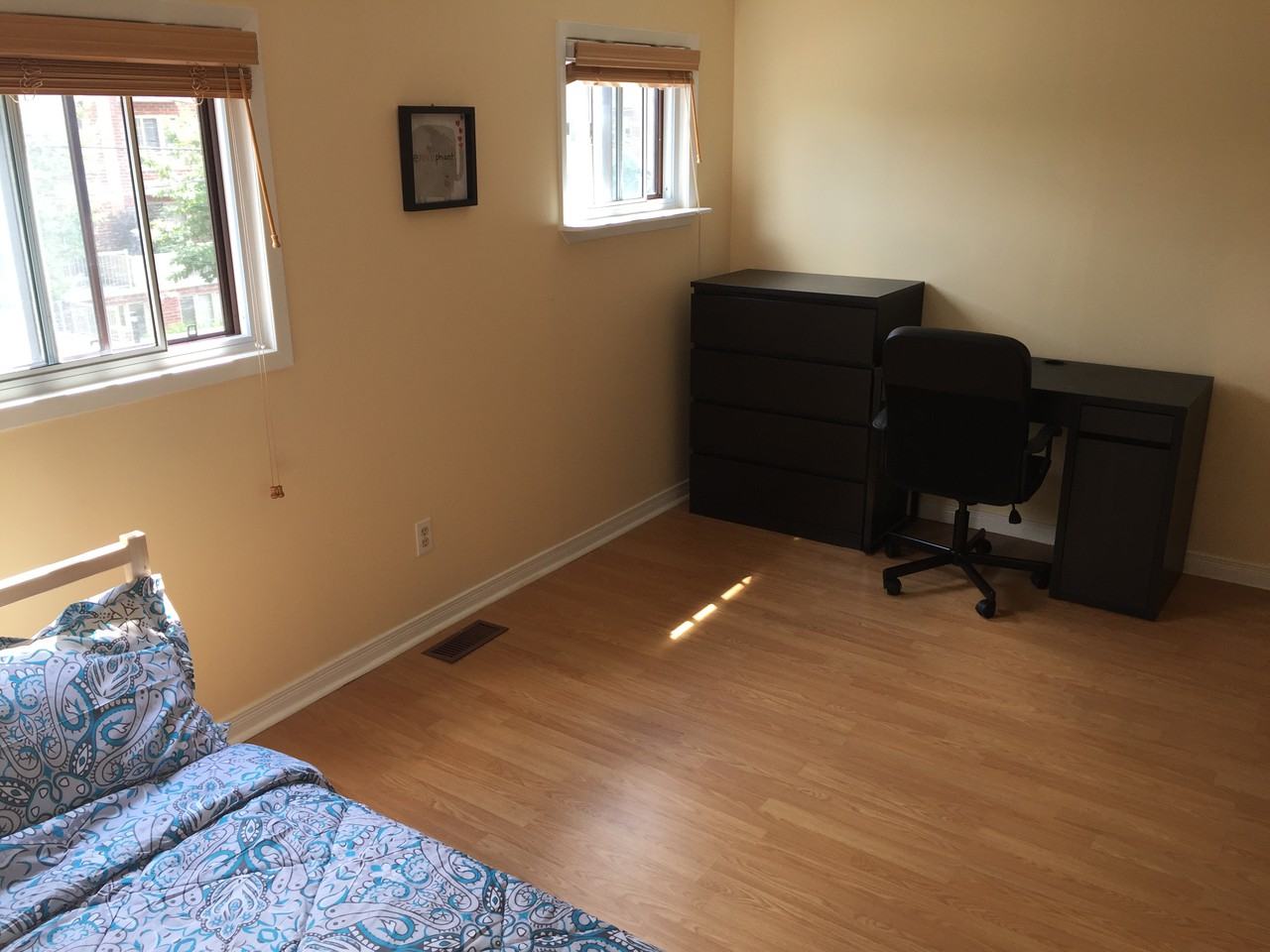 340 Wallace Avenue - Photo 2 of 8