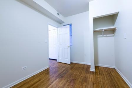 5541 S Wood - Photo 3 of 5