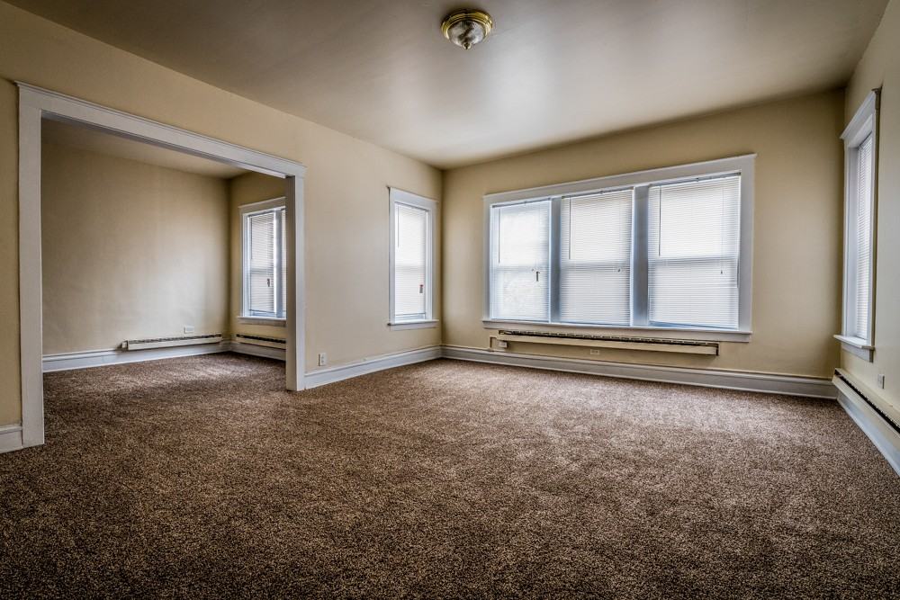 10425-29 S Vernon - Photo 2 of 5