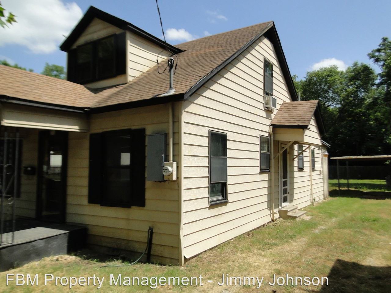 216 Craig St - Photo 2 of 23