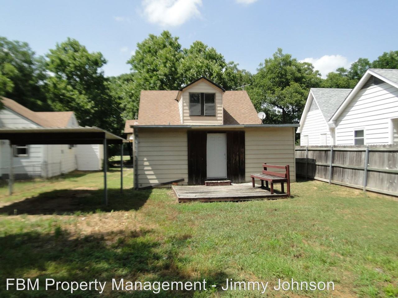 216 Craig St - Photo 3 of 23