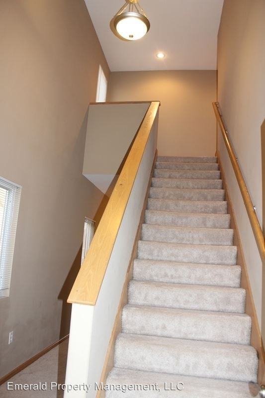 615 Walters Dr - Photo 2 of 35