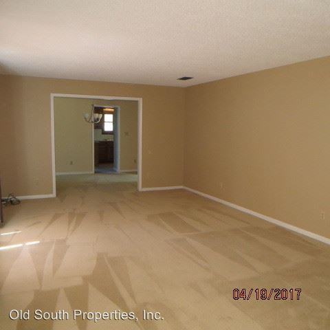 3908 Jackson Cir - Photo 2 of 15