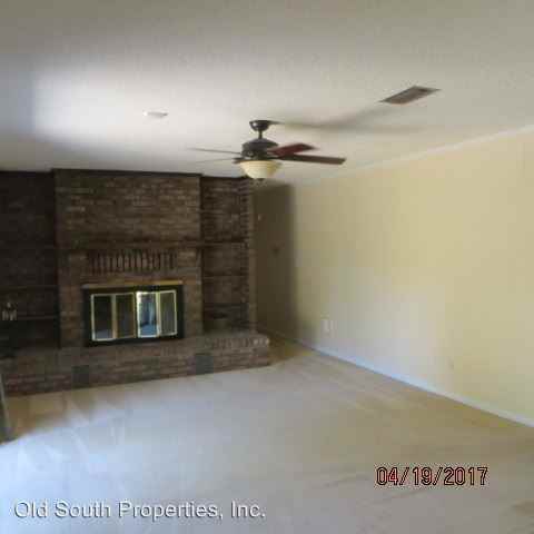 3908 Jackson Cir - Photo 3 of 15