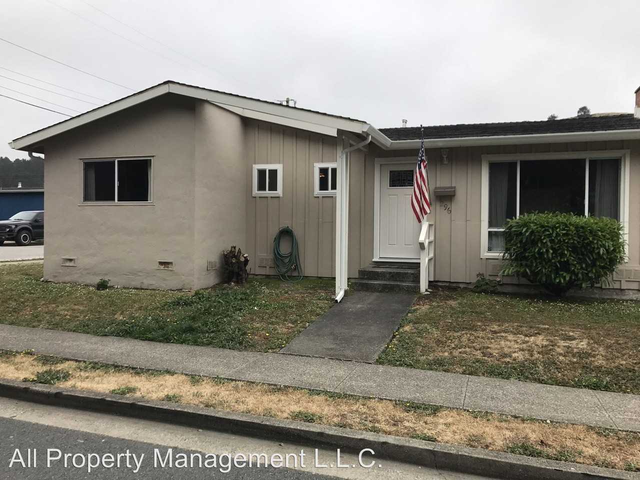 296 Fairway Dr - Photo 3 of 31