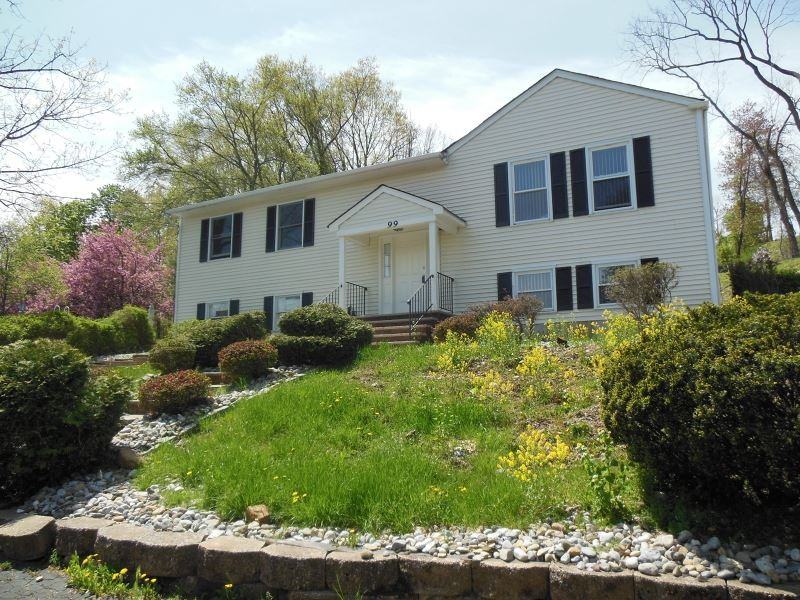 99 Hook Mountain Rd - Photo 3 of 12