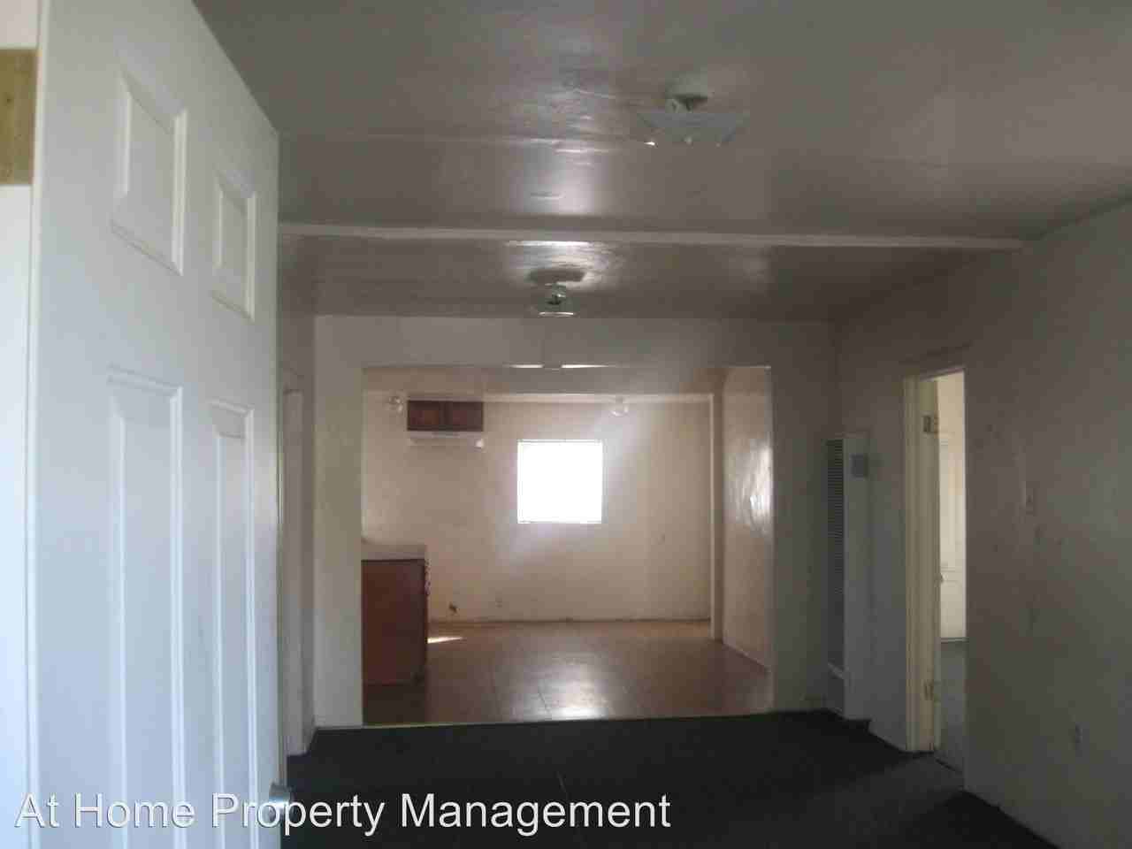 219 S Owens St - Photo 3 of 4