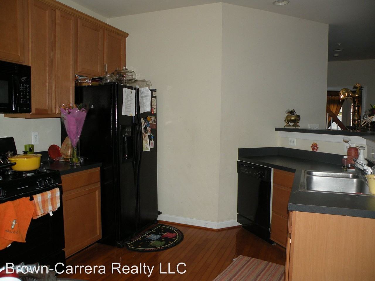 1524 Artillery Terrace NE - Photo 3 of 9