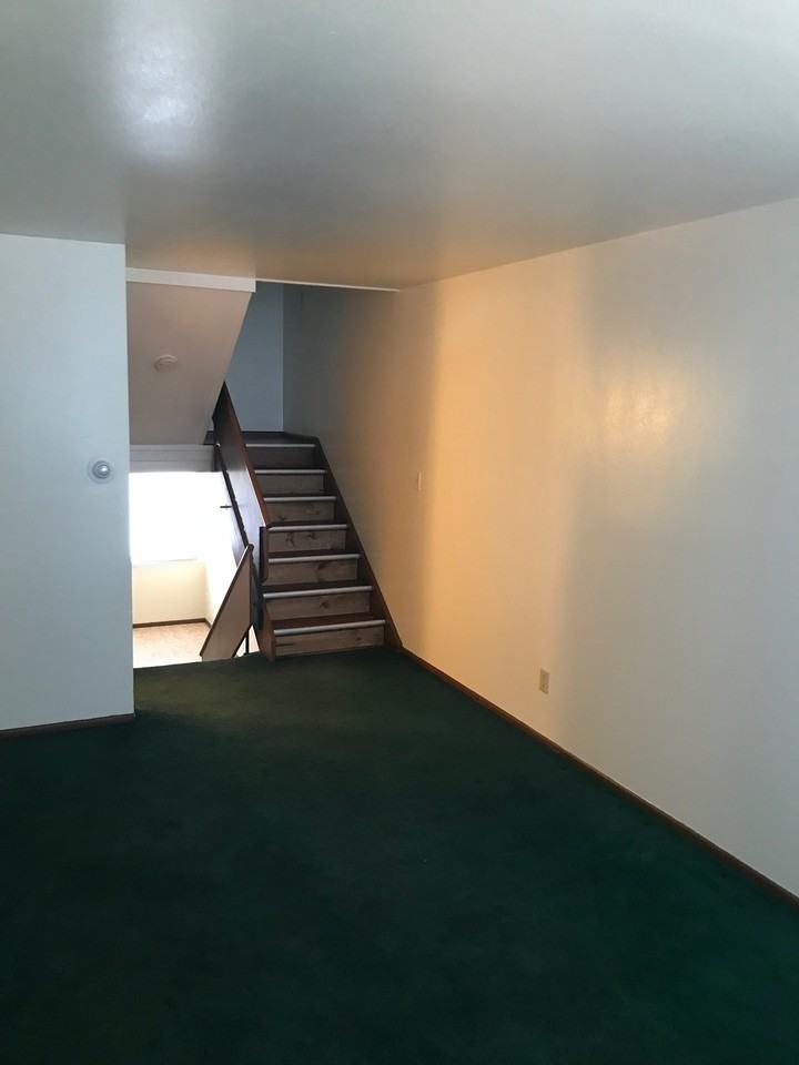 9076E N 95th St - Photo 2 of 12