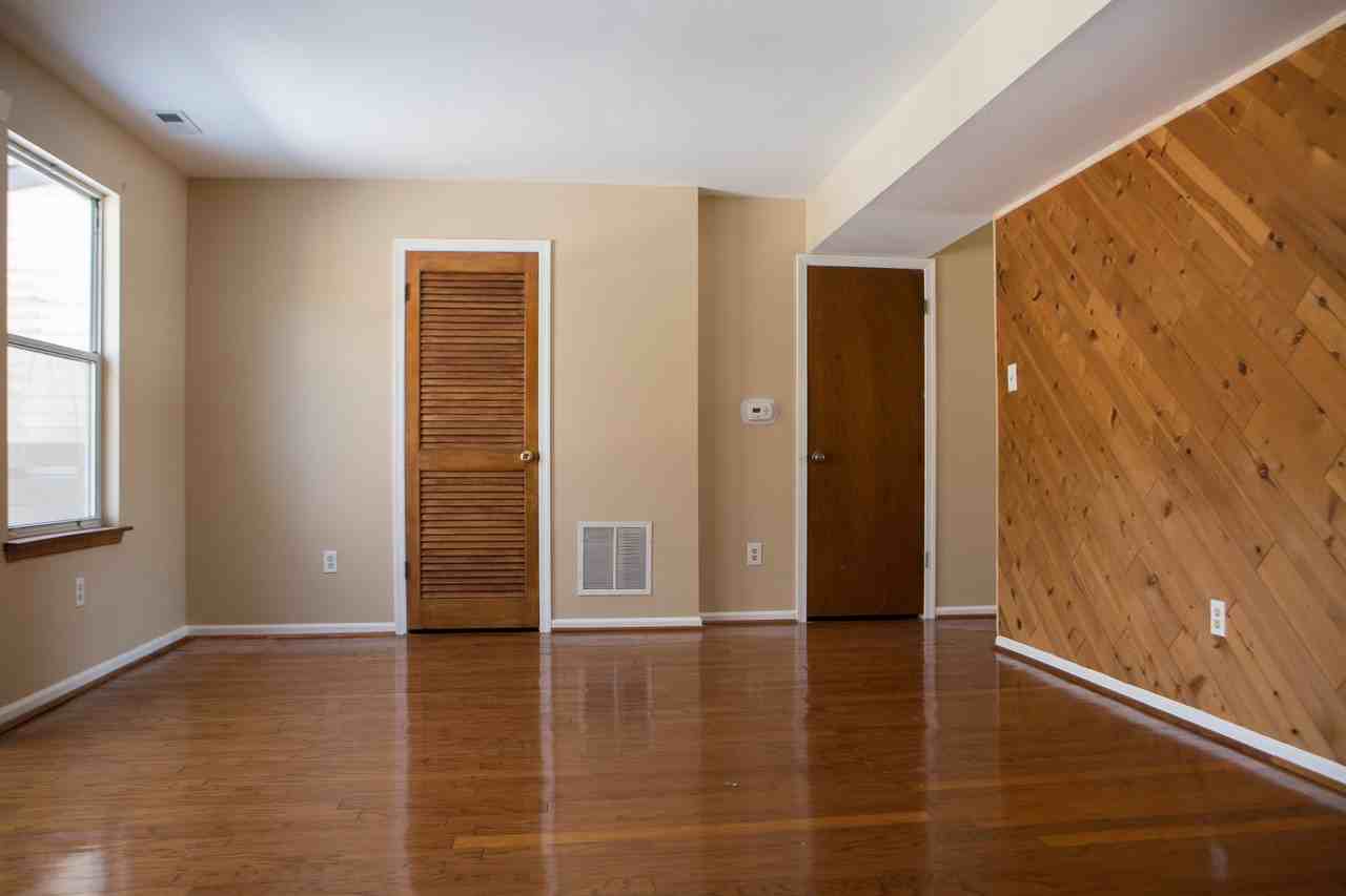 144 Fenway Ave - Photo 2 of 17