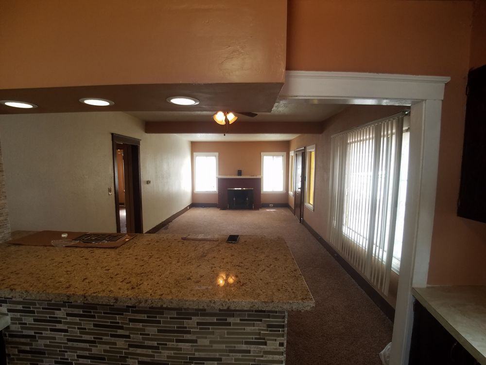 2700 25th Ave - Photo 3 of 11