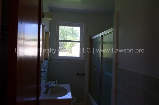 1033 Greenhurst Ave NW - Photo 3 of 9