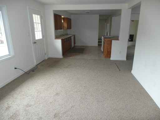 4655 MacKenzie Rd - Photo 3 of 10