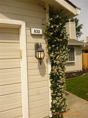 832 Range Way - Photo 2 of 6