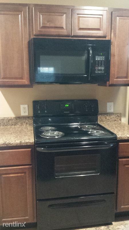 922 Morrison St - Photo 2 of 14