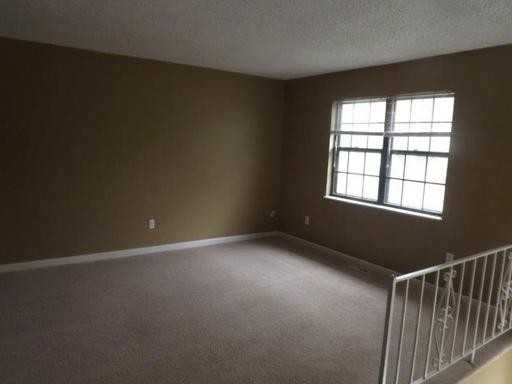 1605 Danbury Ct - Photo 2 of 15