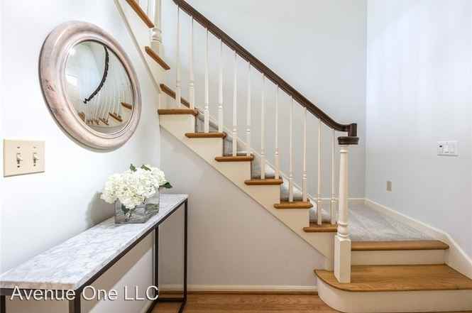 3316 Evergreen Point Rd - Photo 3 of 25