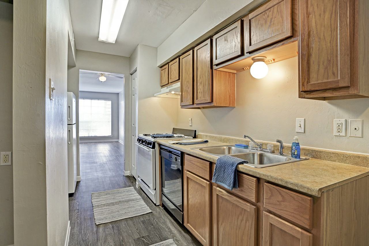 The Place at 2500 James - Photo 3 of 10