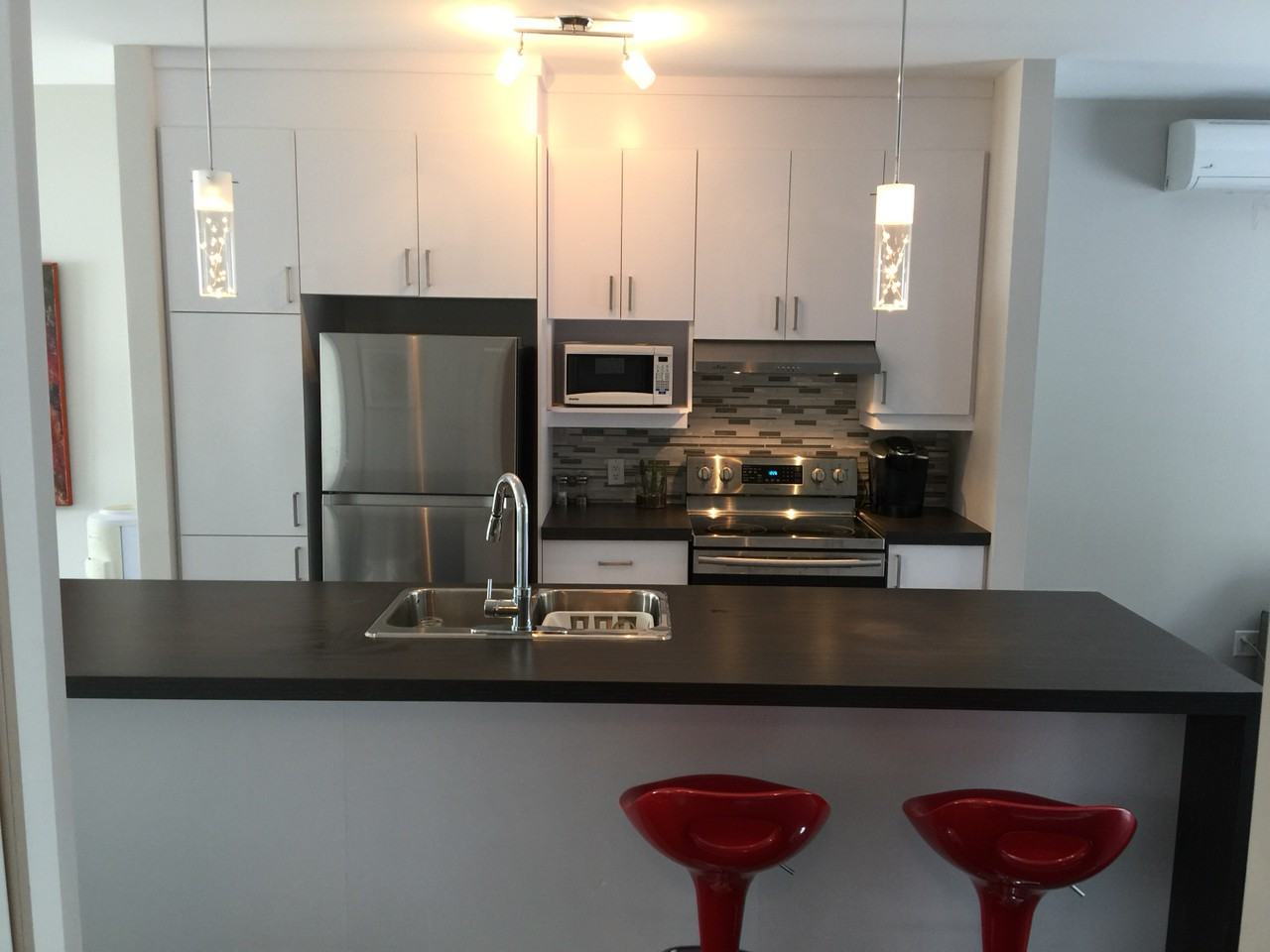 1619 Rue Principale Est, Magog, QC J1X 2A1 2 Bedroom Apartment for 825