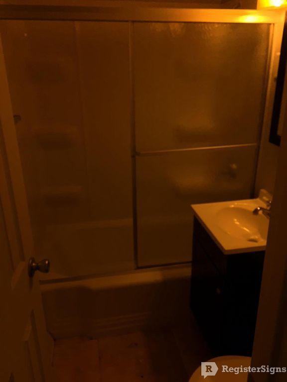 2411 Forest Ave - Photo 2 of 5