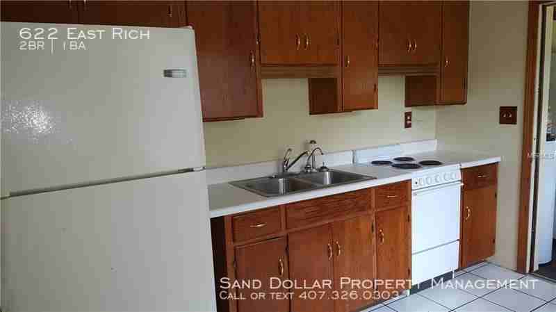 622 E Rich Ave - Photo 2 of 5
