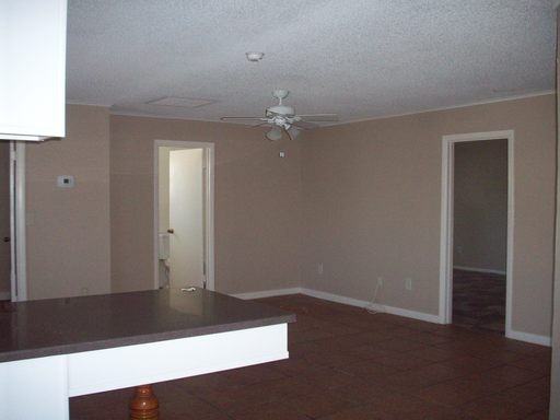 221 Balboa St #B - Photo 3 of 4