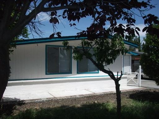 1251 Prescott Ave - Photo 2 of 21