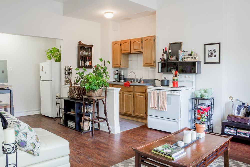 2040 Frankford Ave - Photo 2 of 8