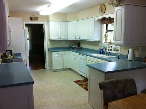 1341 Riverdale Rd - Photo 2 of 9