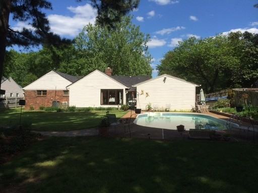 1341 Riverdale Rd - Photo 3 of 9