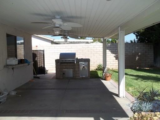 1037 S Arrowhead Ave - Photo 3 of 7